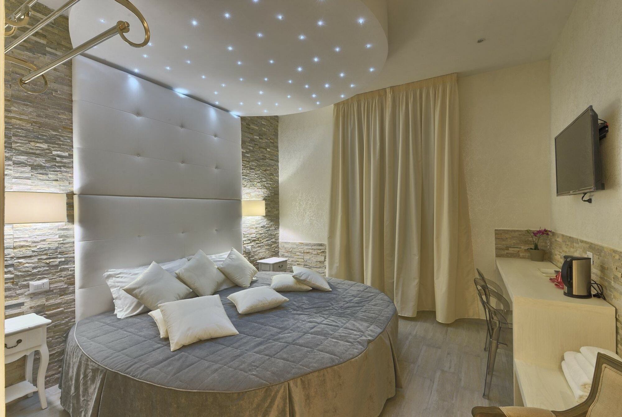 Vatican Tourist Guest house 2*